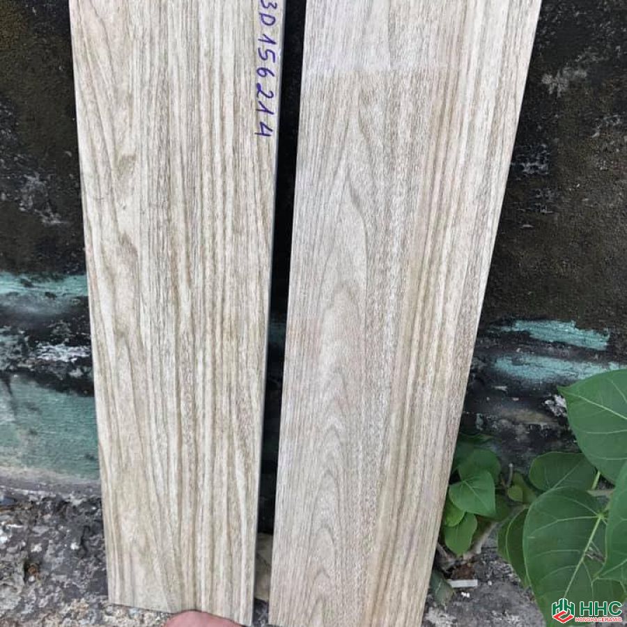 Gạch lát nền vân gỗ 15x60 royal giá rẻ